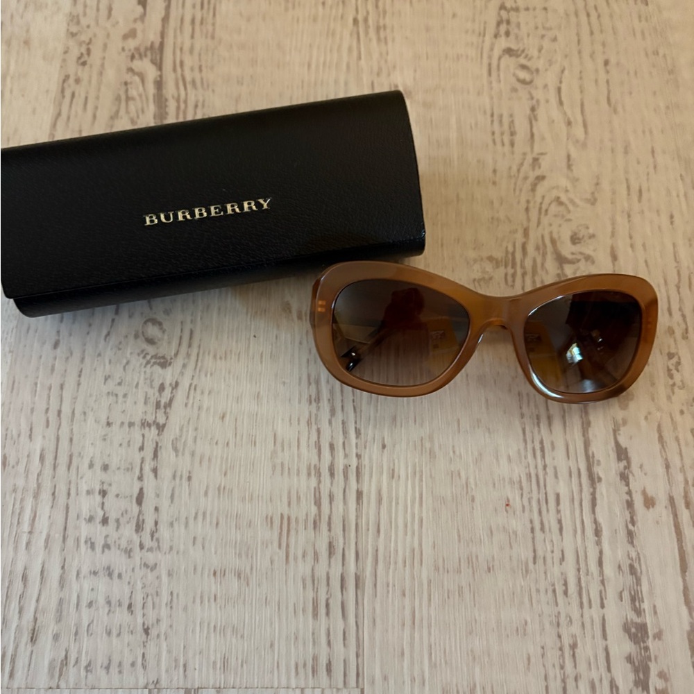 Burberry Sunglasses great condition with case. FLASH SALE BURBERRY!.